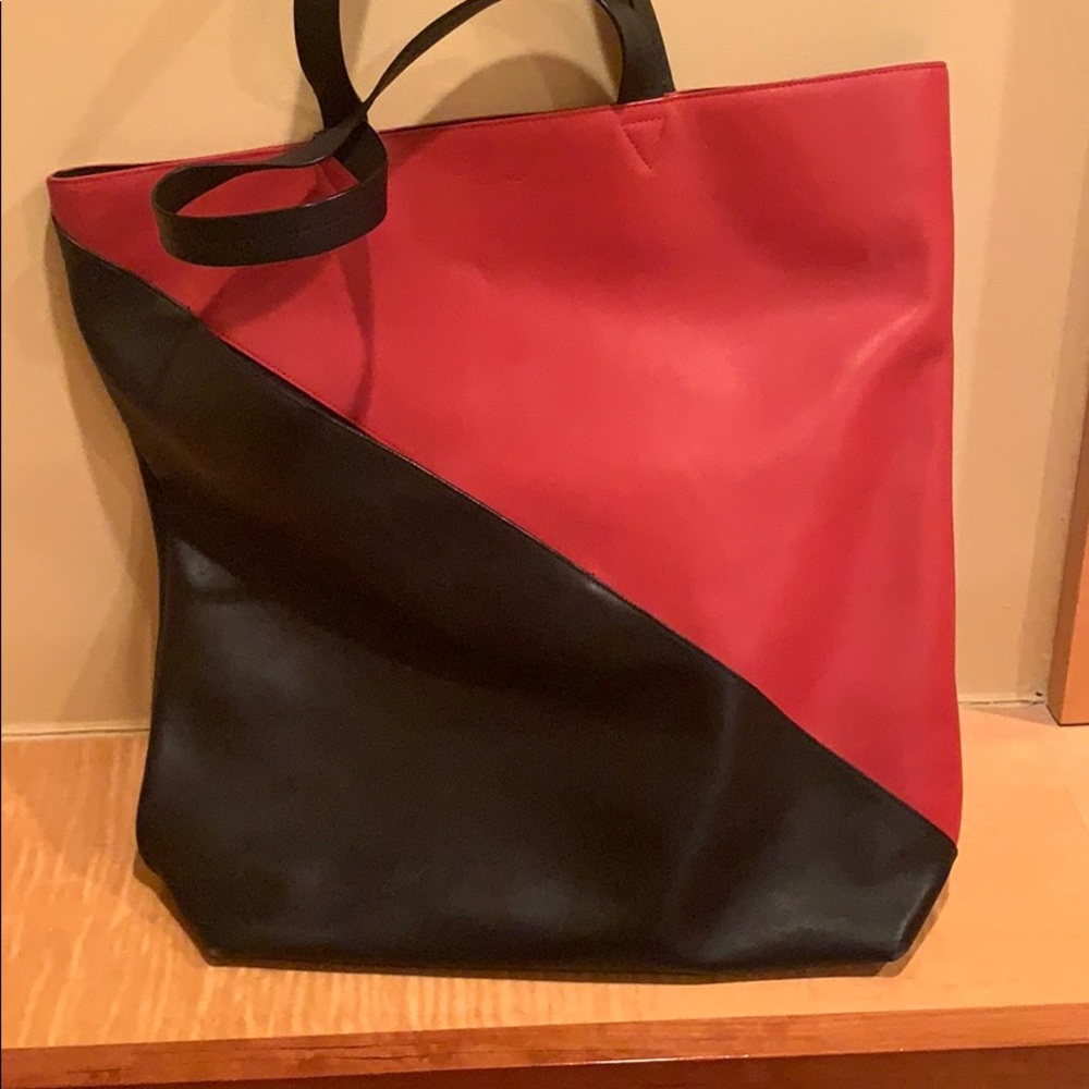 Leather tote bag